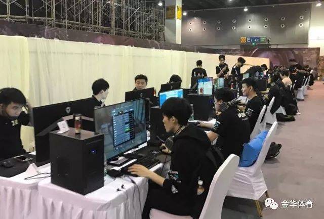 迅速脱颖而 迅速脱颖而