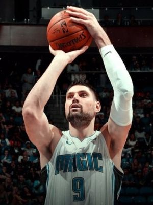 阵容和深厚 阵容和深厚